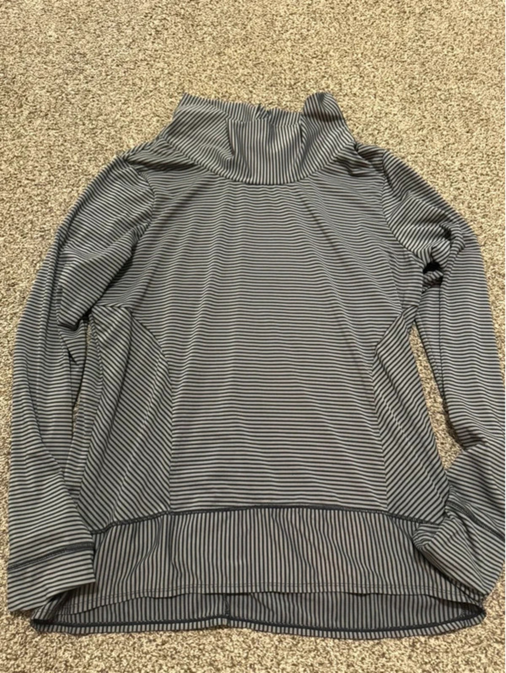 prAna Women’s Large Gray Black Striped Long Sleeve Performance top